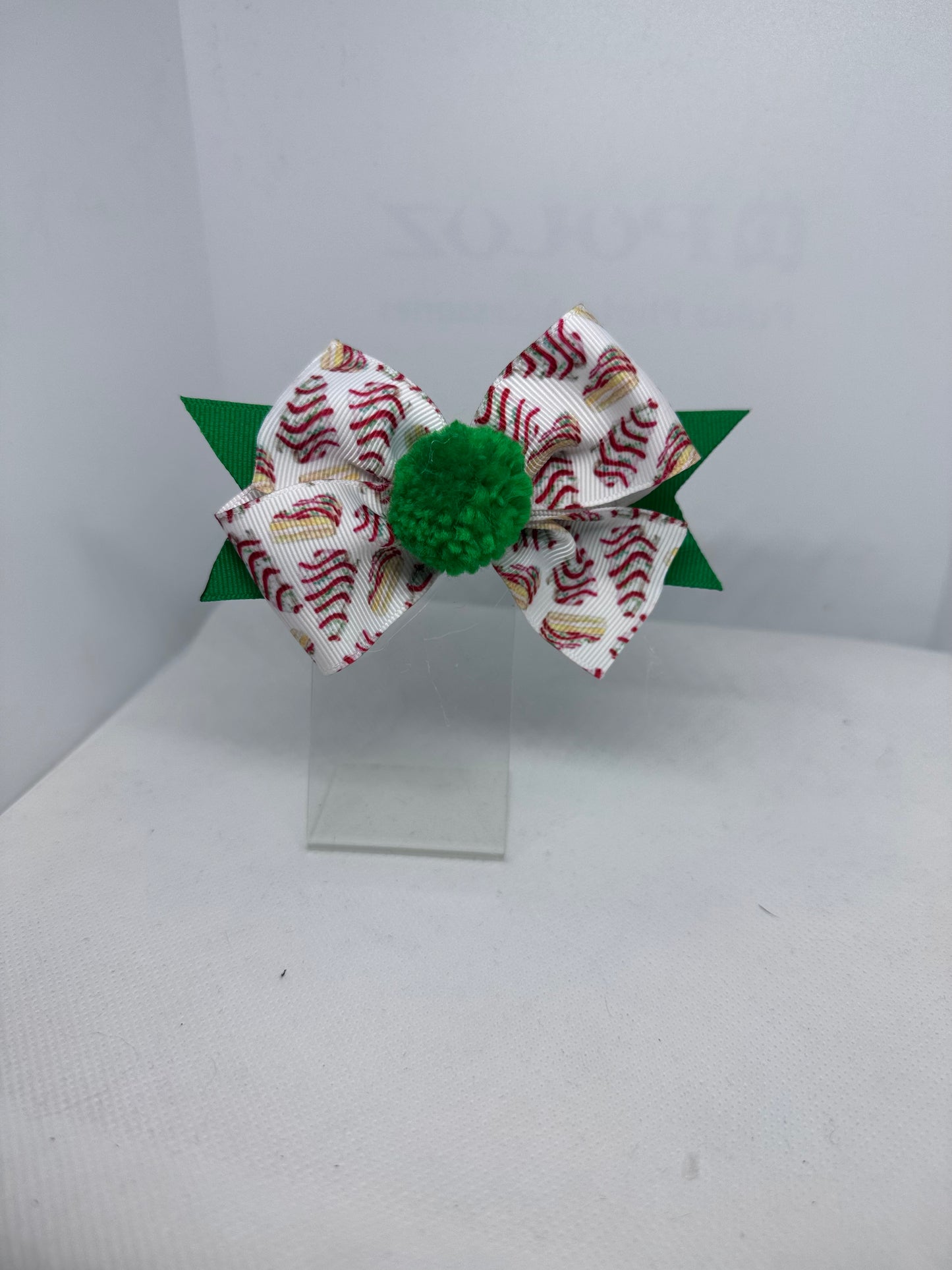Christmas Tree Cake Bow